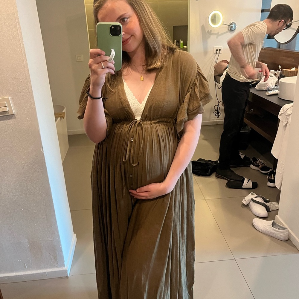 Button up flowy maternity dress